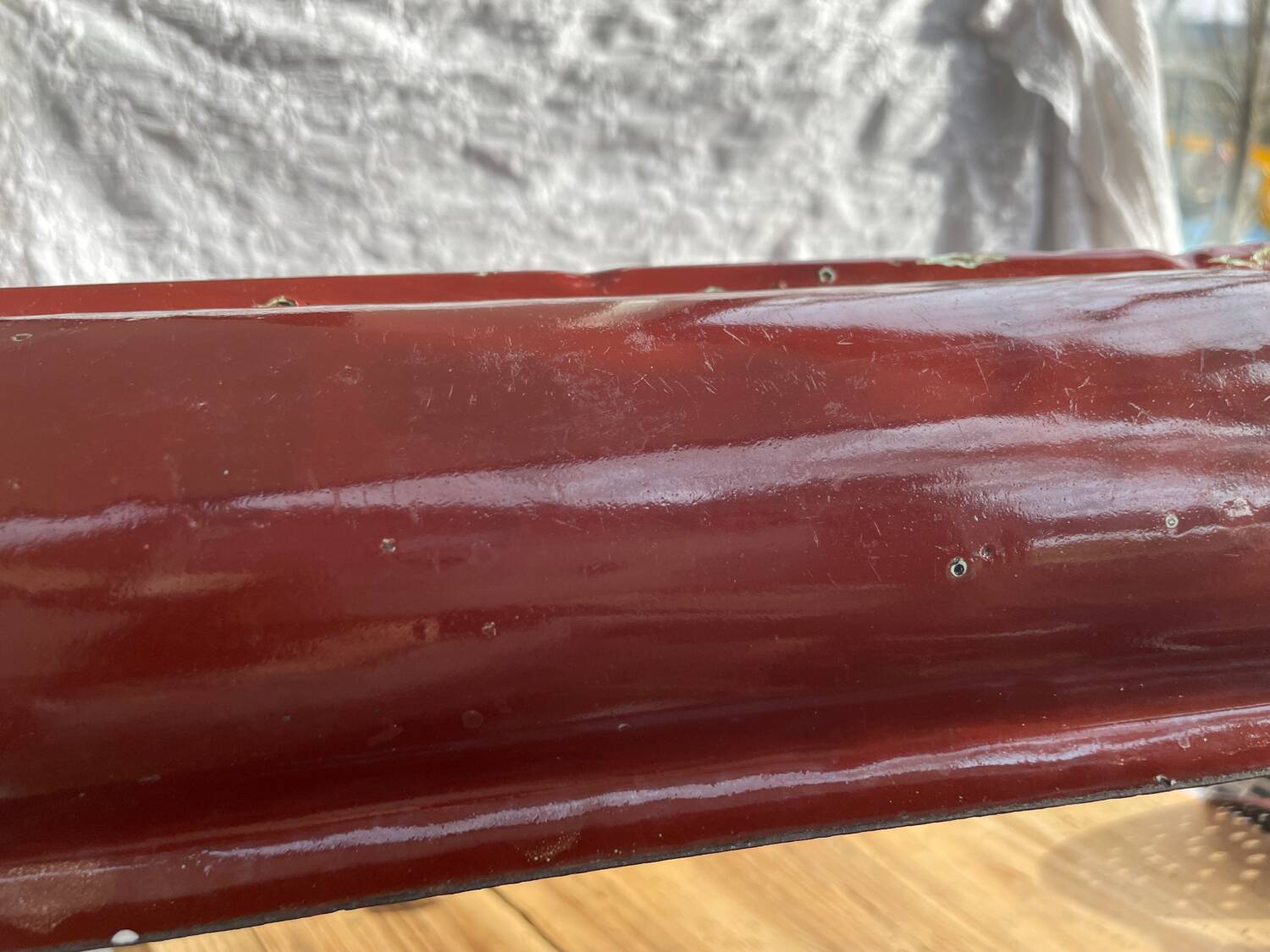 Enamelled kitchen sheet metal plate