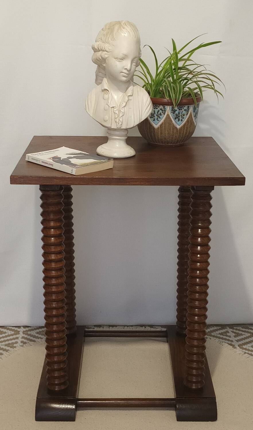 Table d'appoint attribuée à Charles Dudouyt XXème