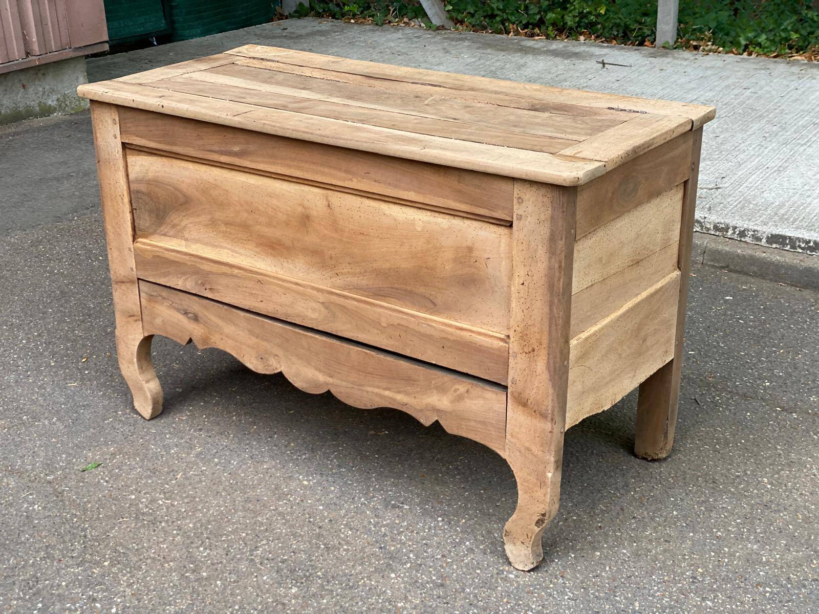 18th-century stripped chest in solid walnut