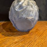 Vase en verre bleu