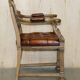 Fauteuil Chesterfield ancien restauré William IV en cuir