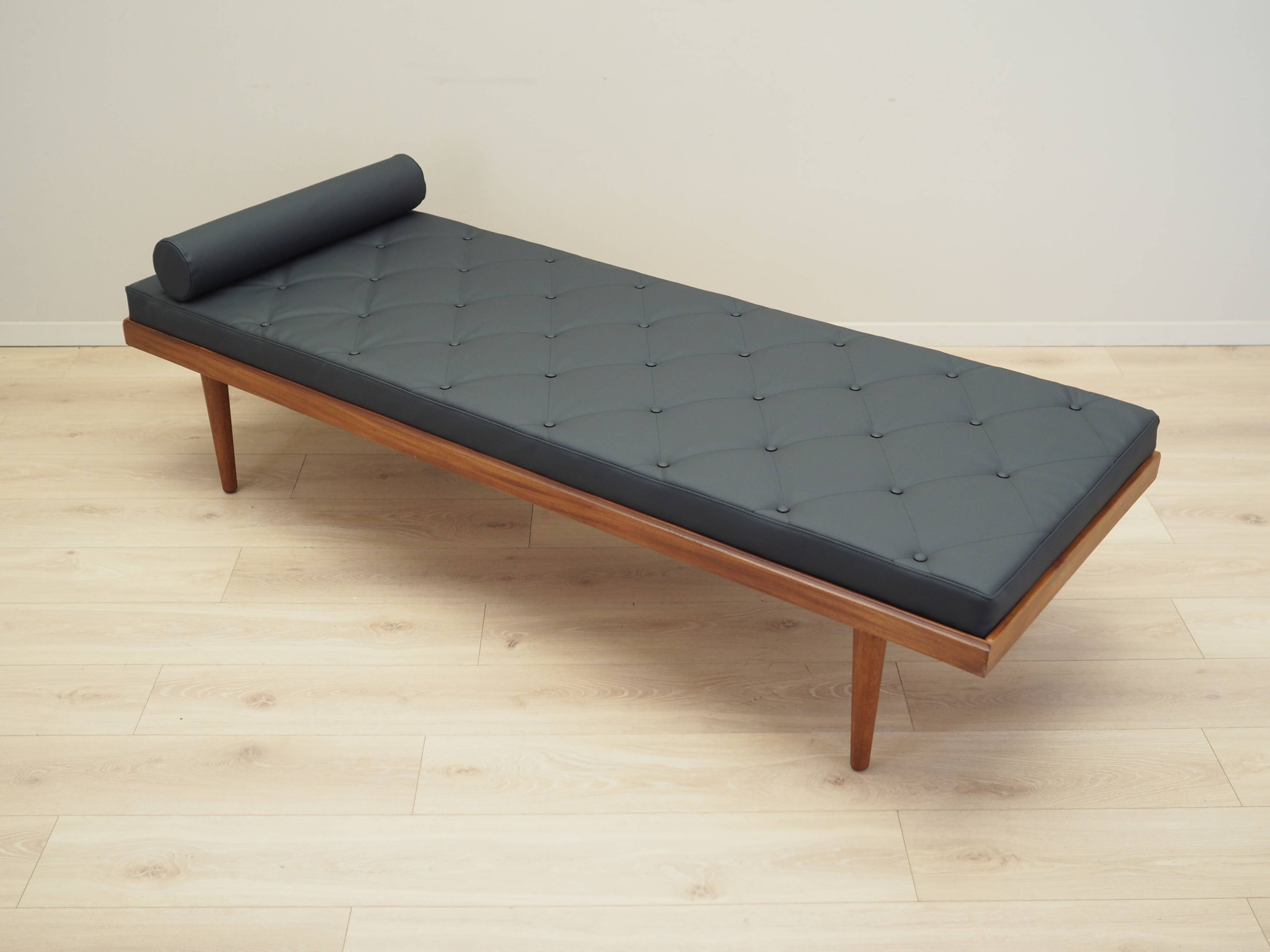 Méridienne en teck, design danois, années 1970, production : Danemark