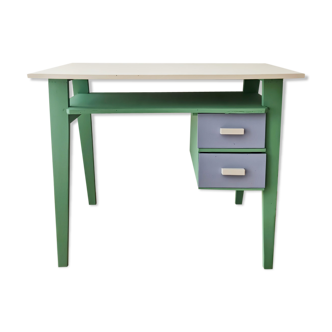 Children's desk