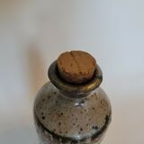 Bouteille carafe en céramique grès signé