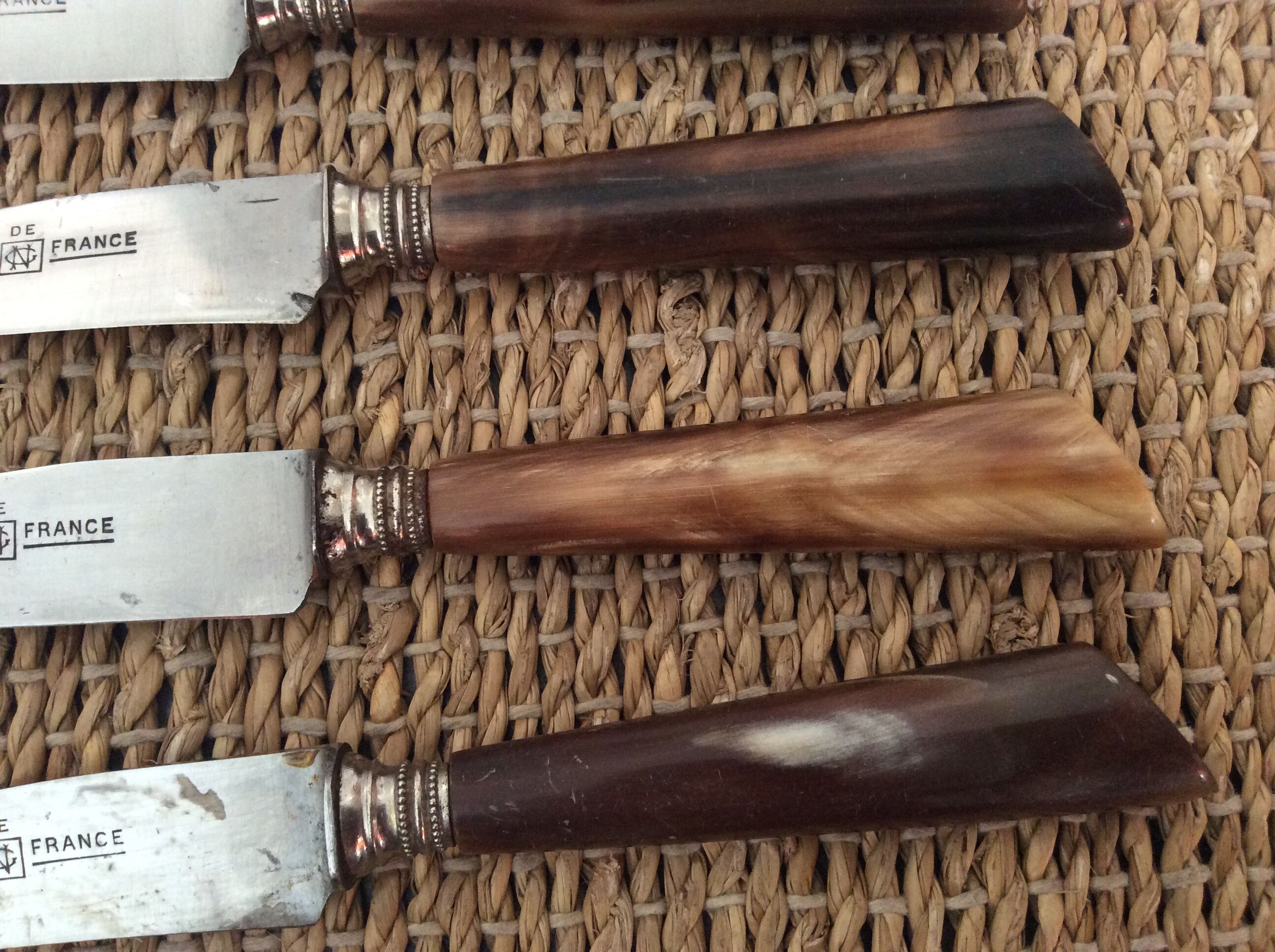 Series of 9 cheese knives