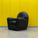 Poltrona Frau “Vanity Fair” XC Armchair in Genuine Black Leather.