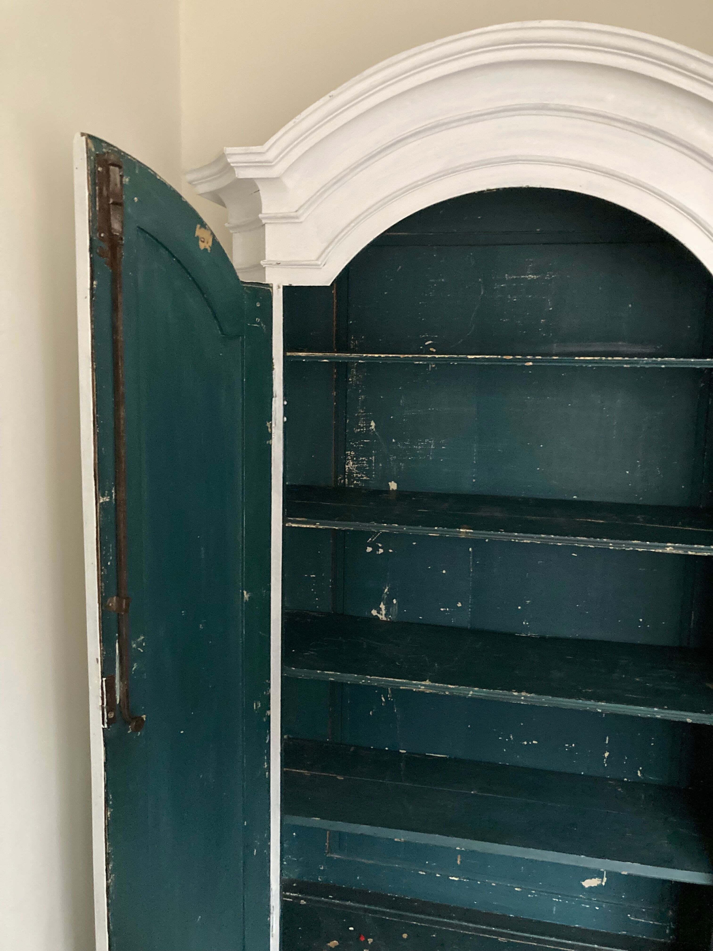 Armoire style Louis XV