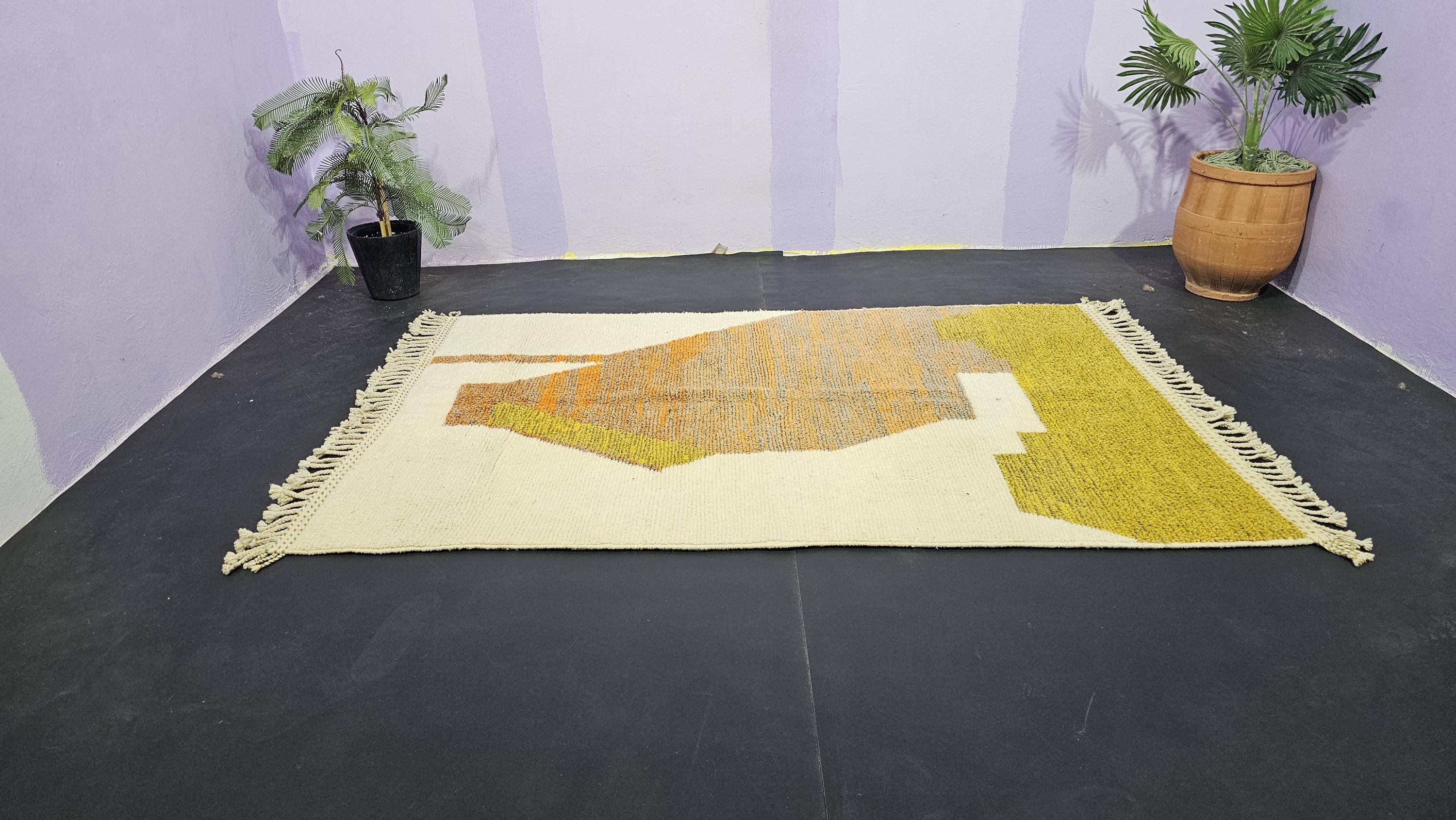 Traditional Moroccan handwoven rug 2.5x1.5 m