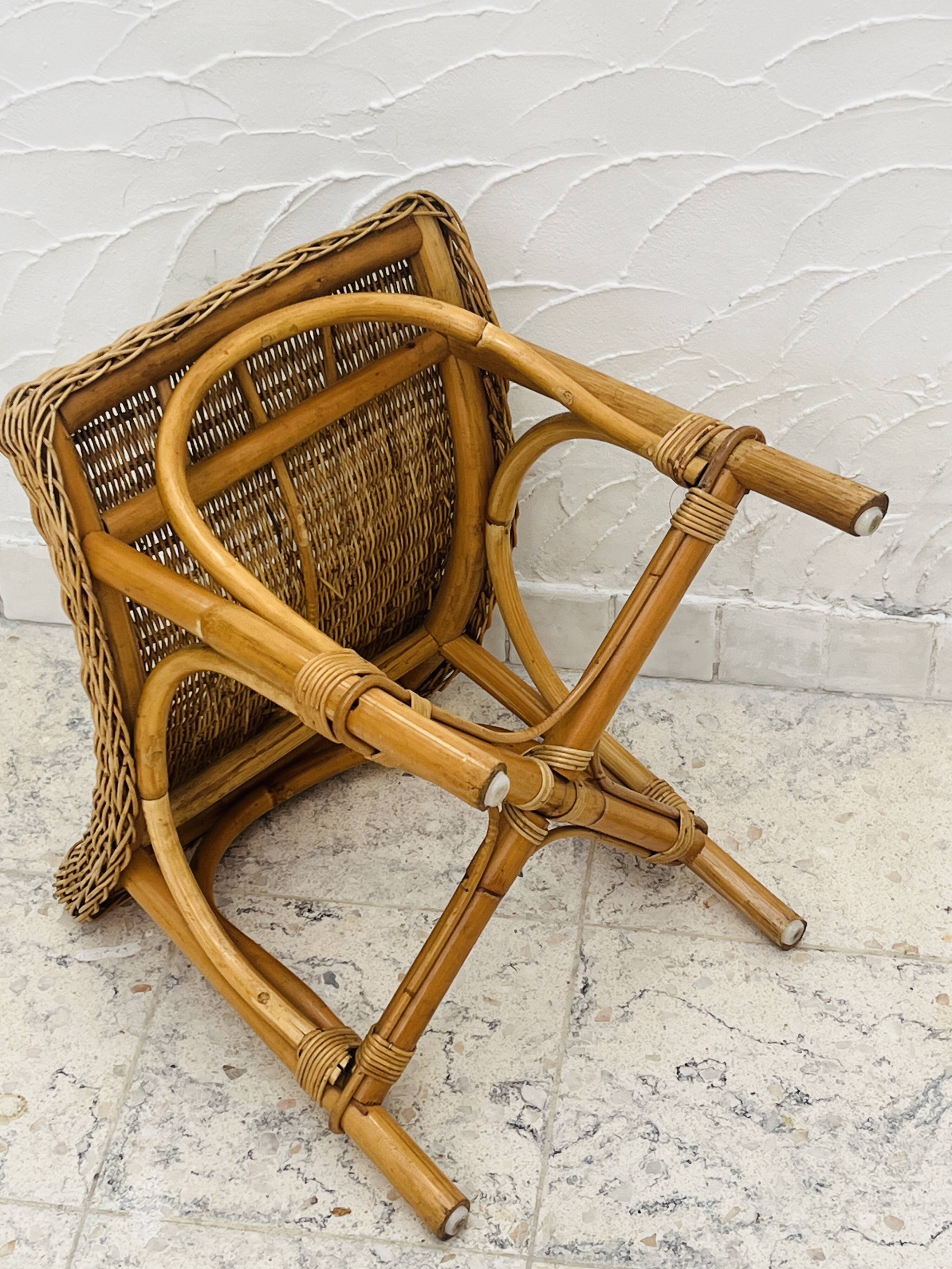 Vintage curved stool in rattan and bamboo