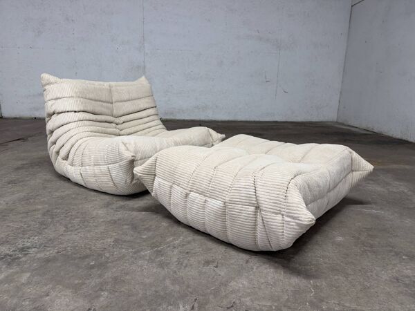 Ligne Roset Togo 1zit en poef in Beige Corduroy 10/10