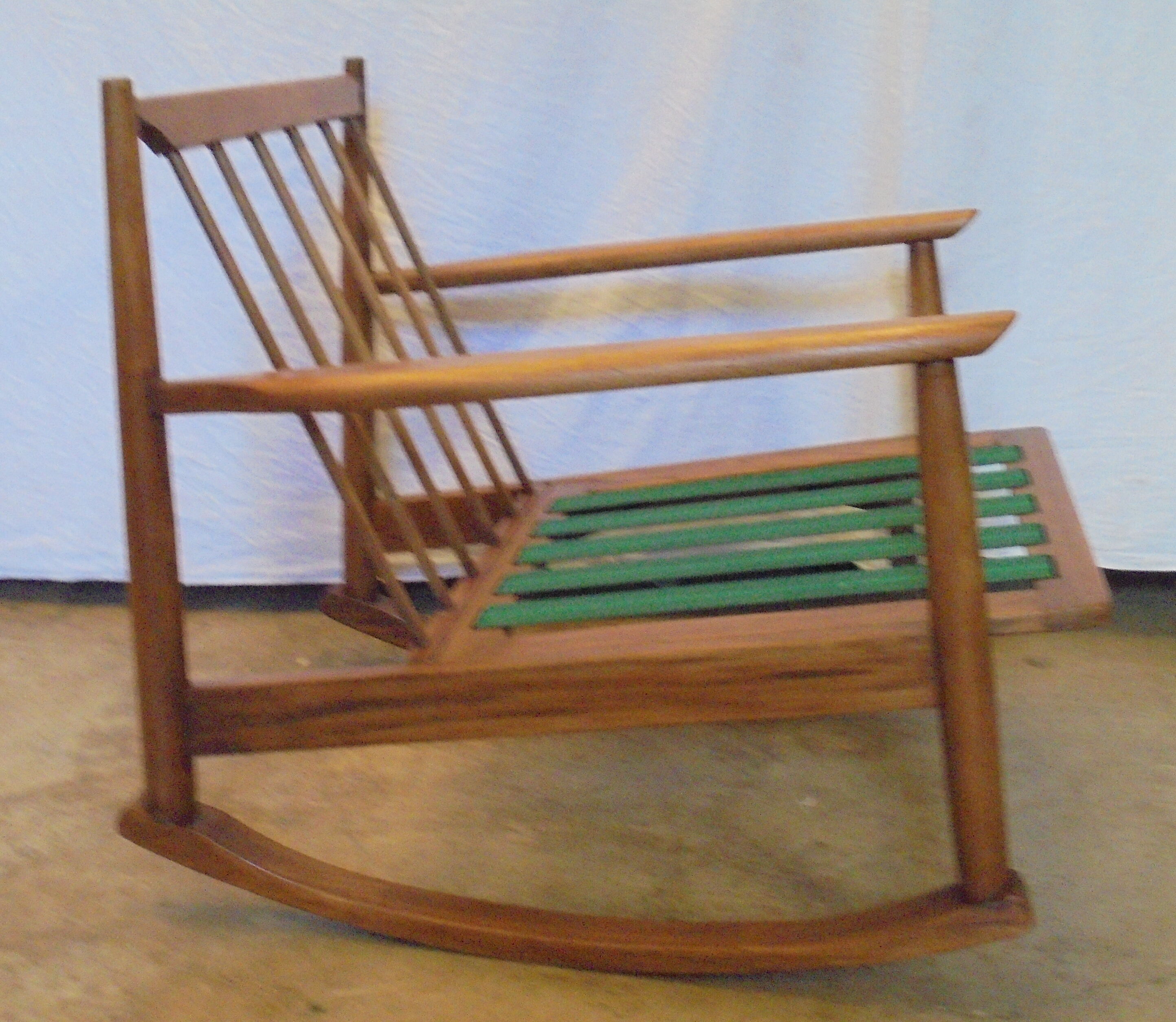 Scandinavian raocking-chair from the 70s