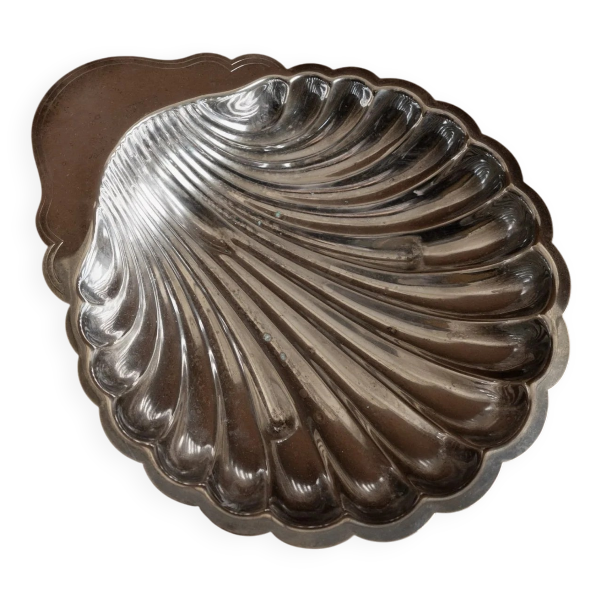 Silver-plated metal shell-shaped saladier from Italy, 1960s, vintage fruit and jewellery bowl