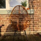 Rattan shell armchair (metal feet)