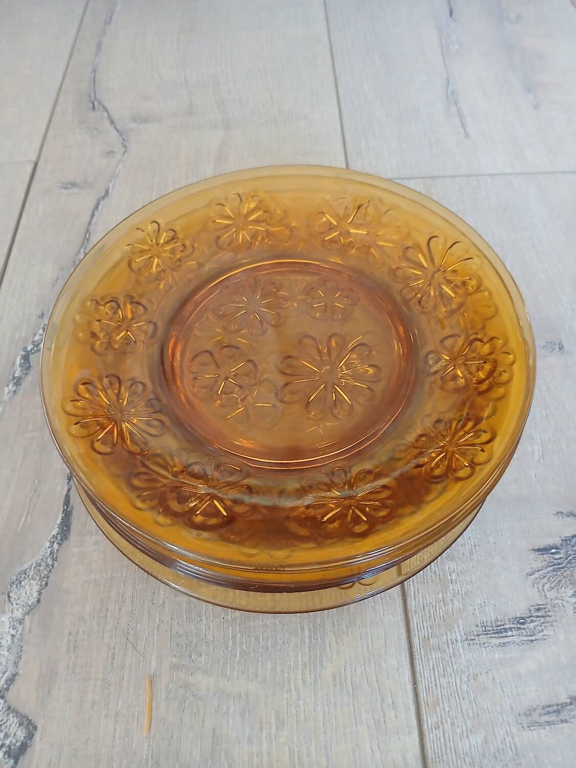 6 assiettes à dessert vintages Vereco