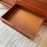 Teak row Johannes Andersen Samcom