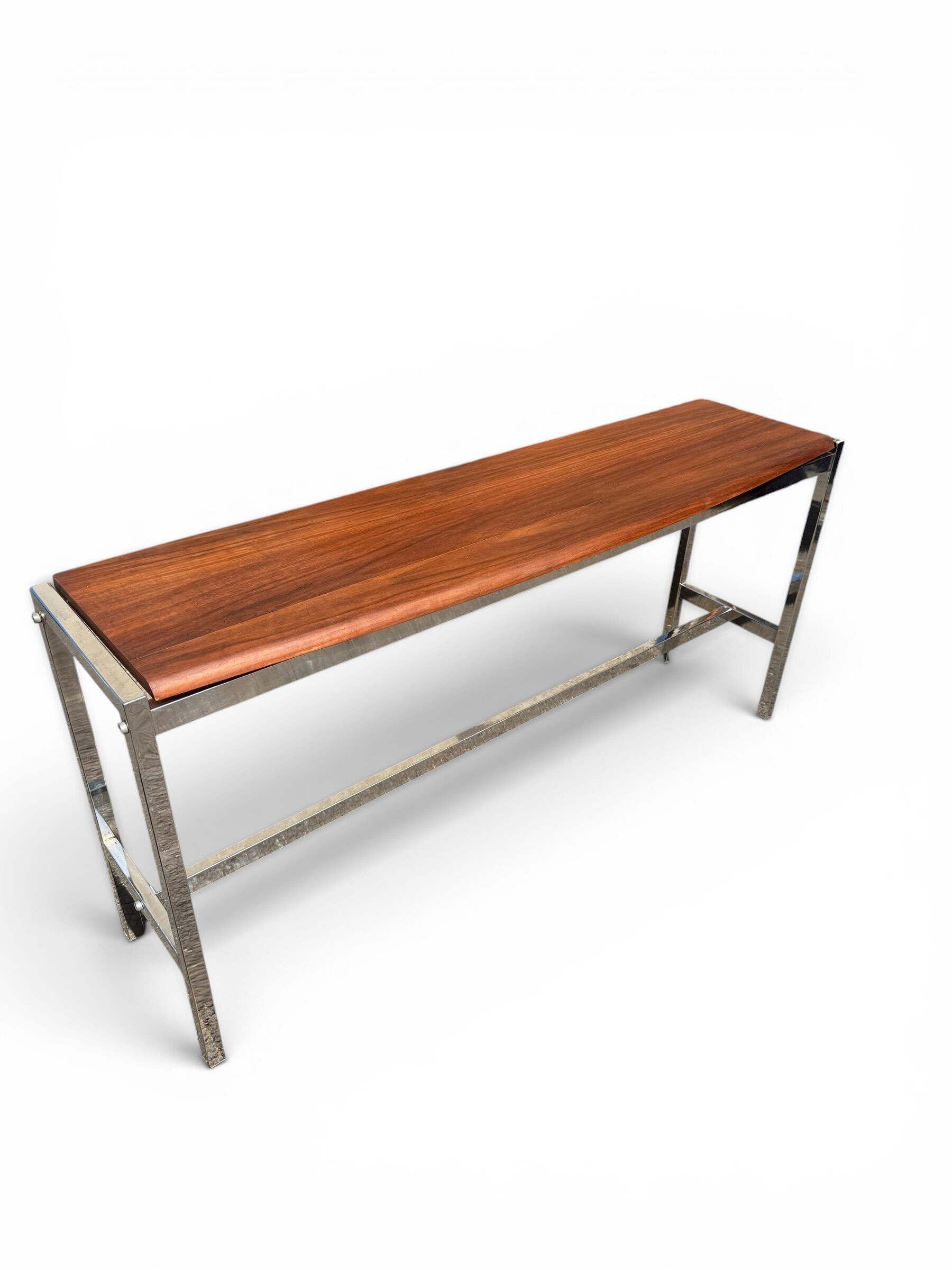 Curved base console in Scandinavian design – mahogany and chrome