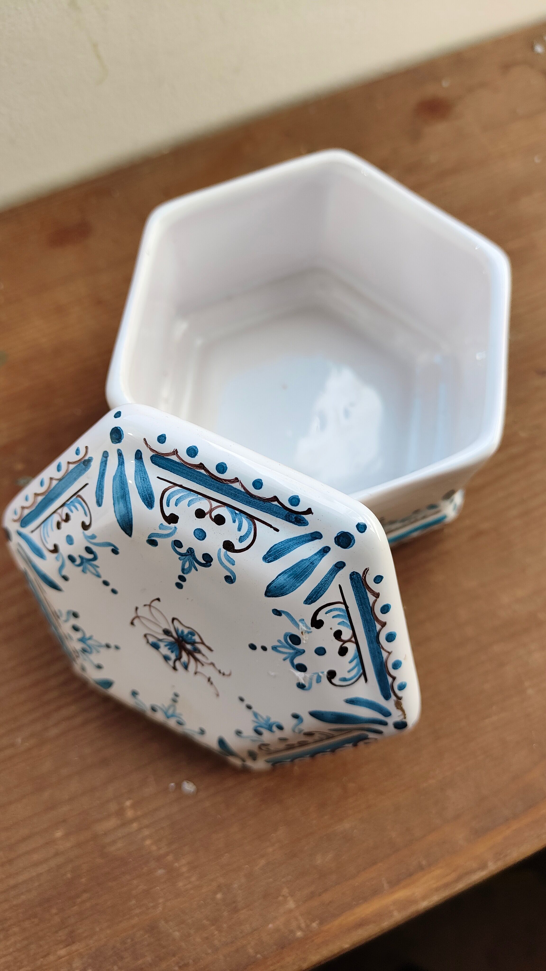 Sugar Moustiers butterfly blue décor