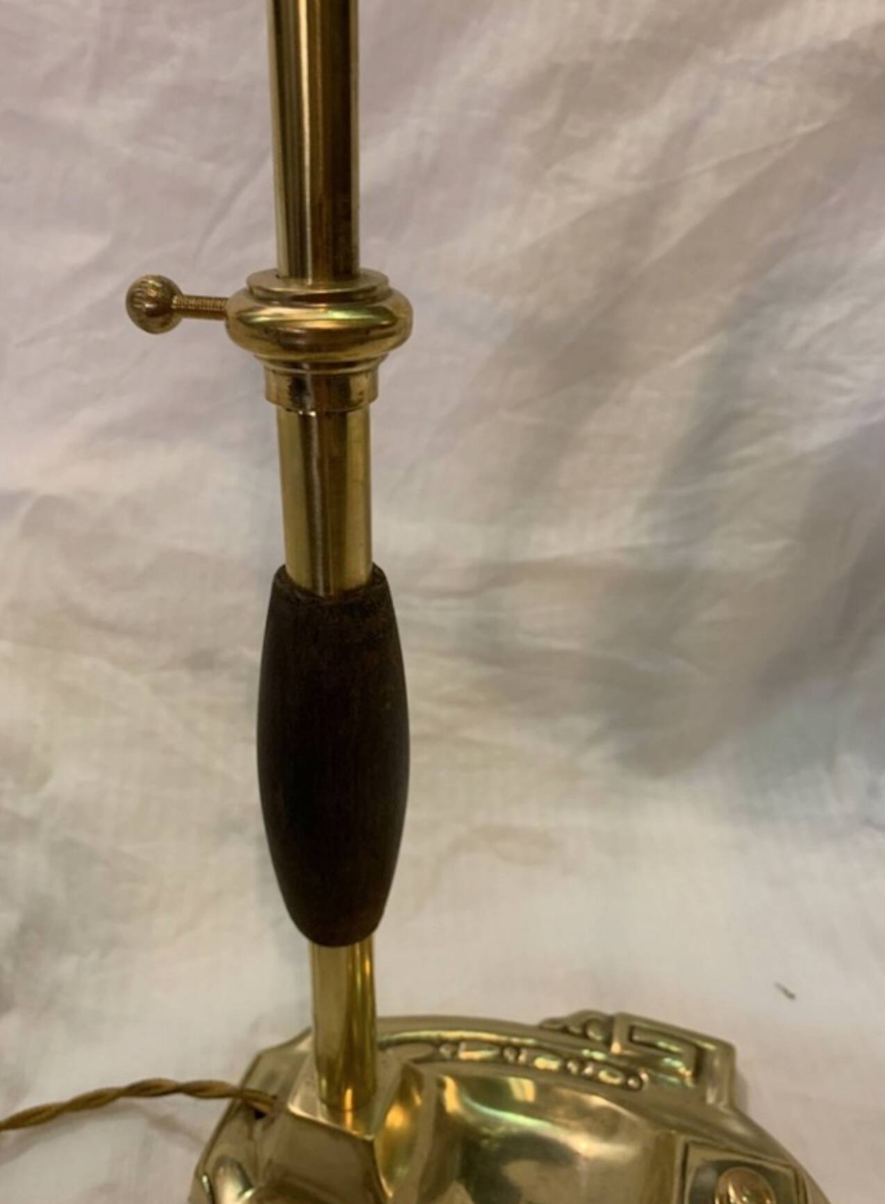 Lampe de table Churchill en laiton et bronze, années 1920