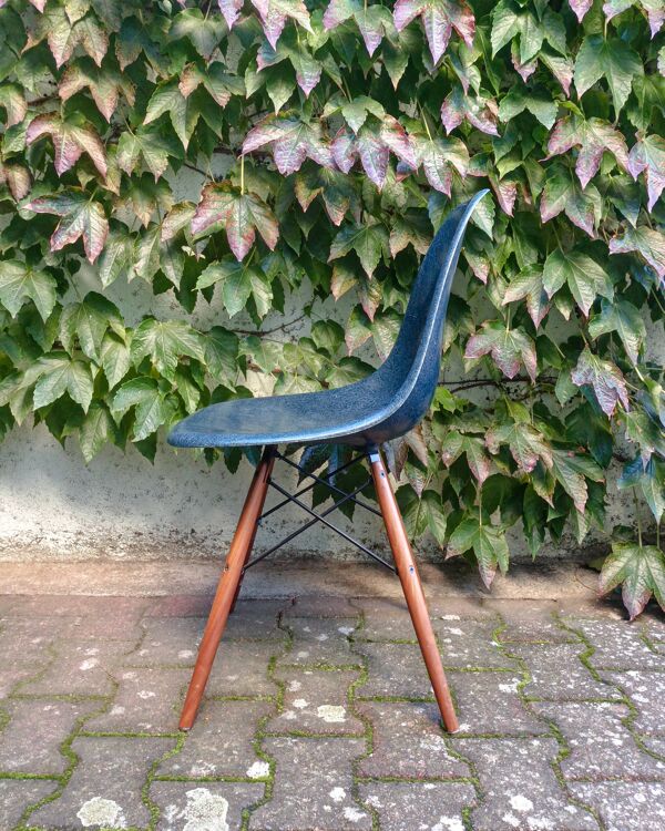 Chaise Eames DSW par Herman Miller