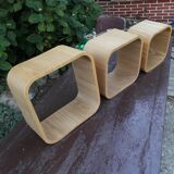 3 wall shelves gigognes