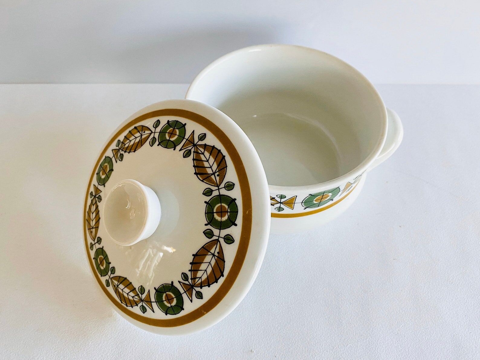 Casserole Rörstrand, Sweden Neptun Elfast #632, Scandinavian design