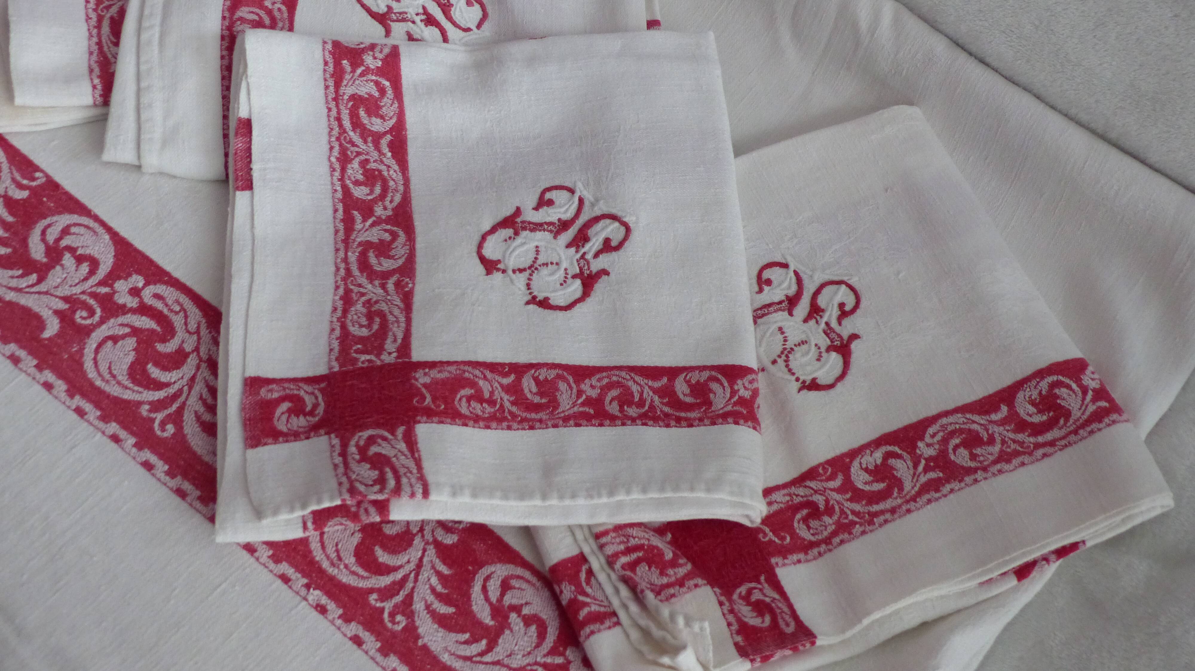 Tablecloth and towels