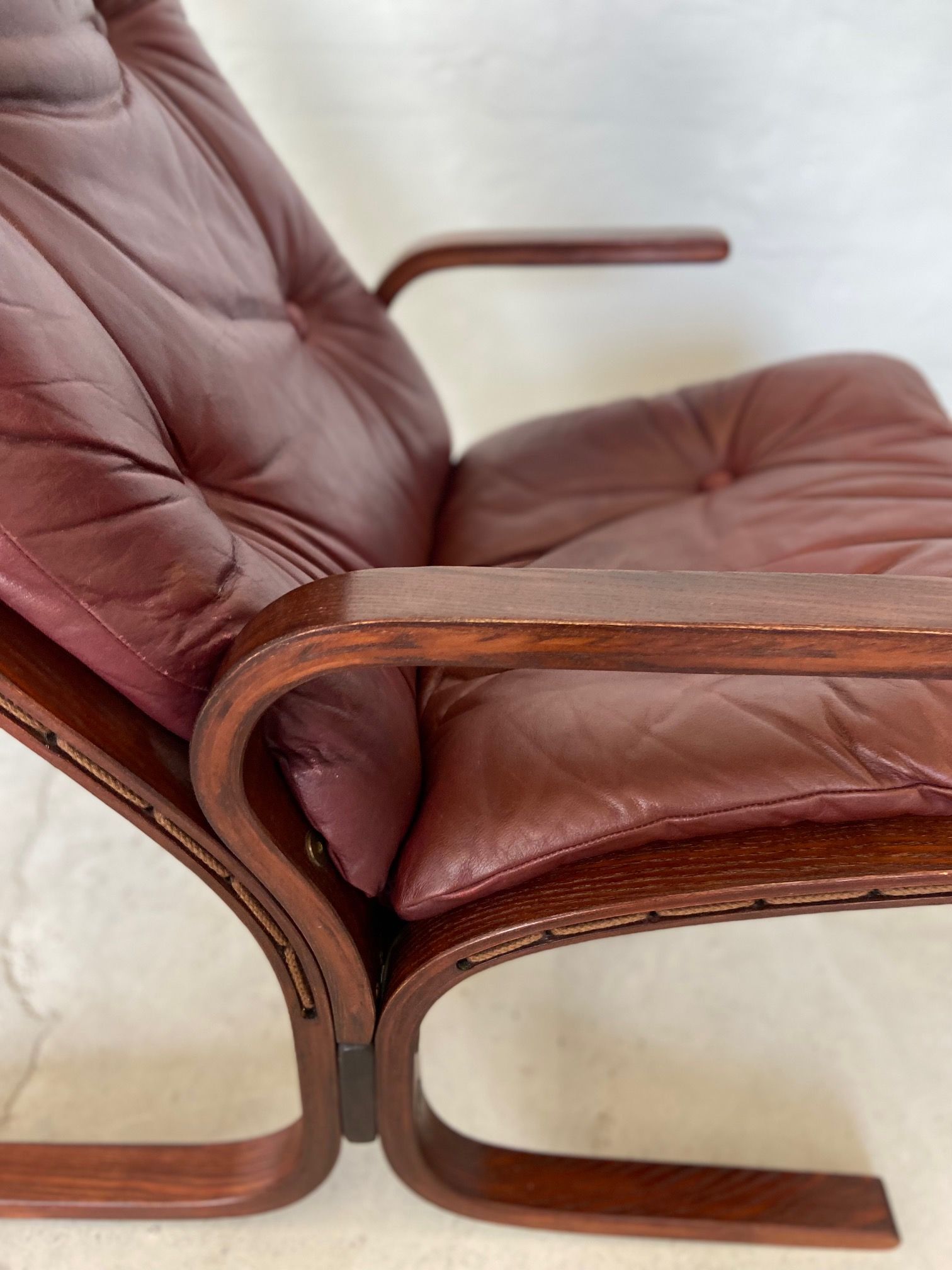 Vintage norwegian leather Siesta chair & ottoman by Ingmar Relling