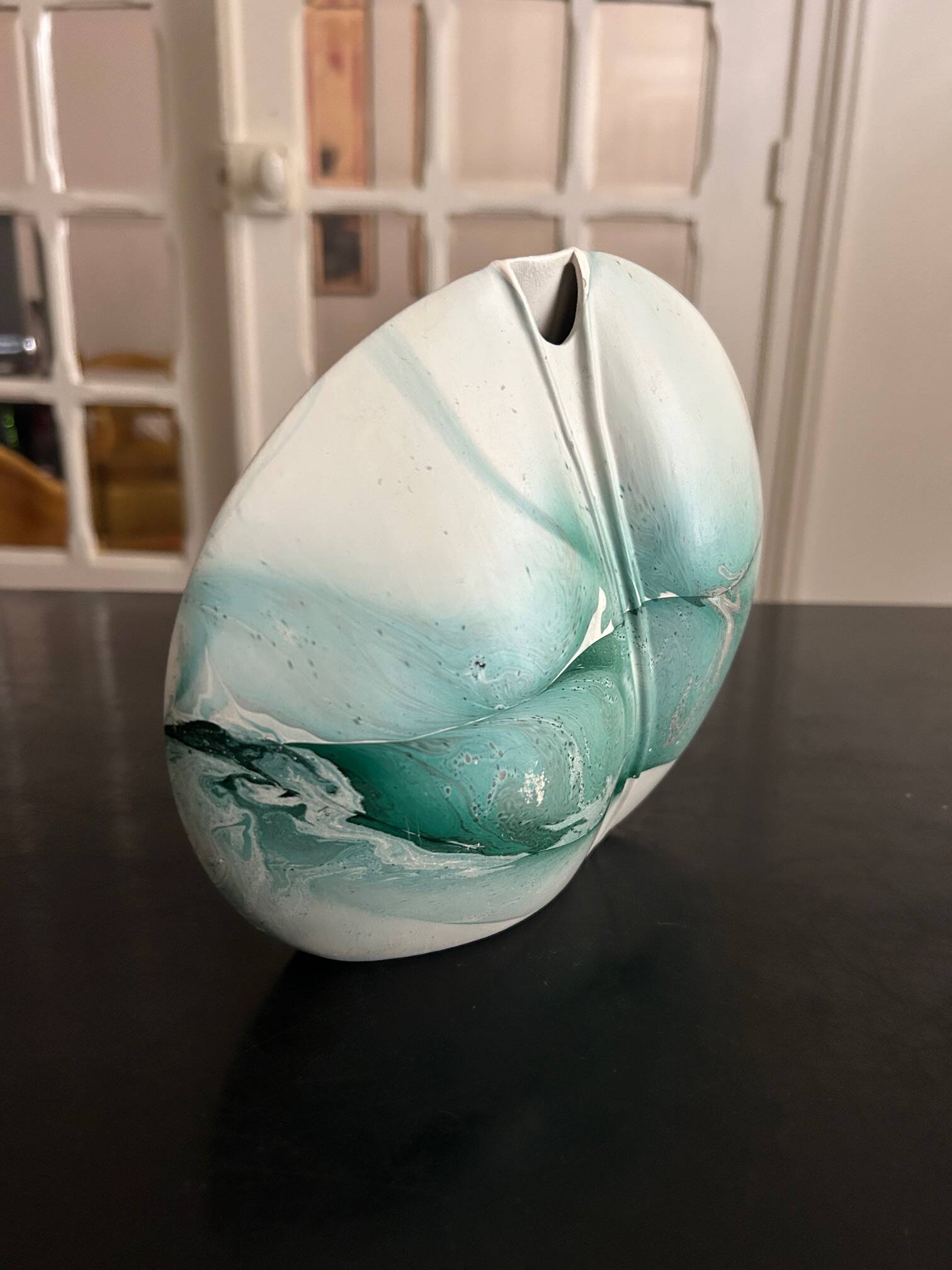 80s vase
