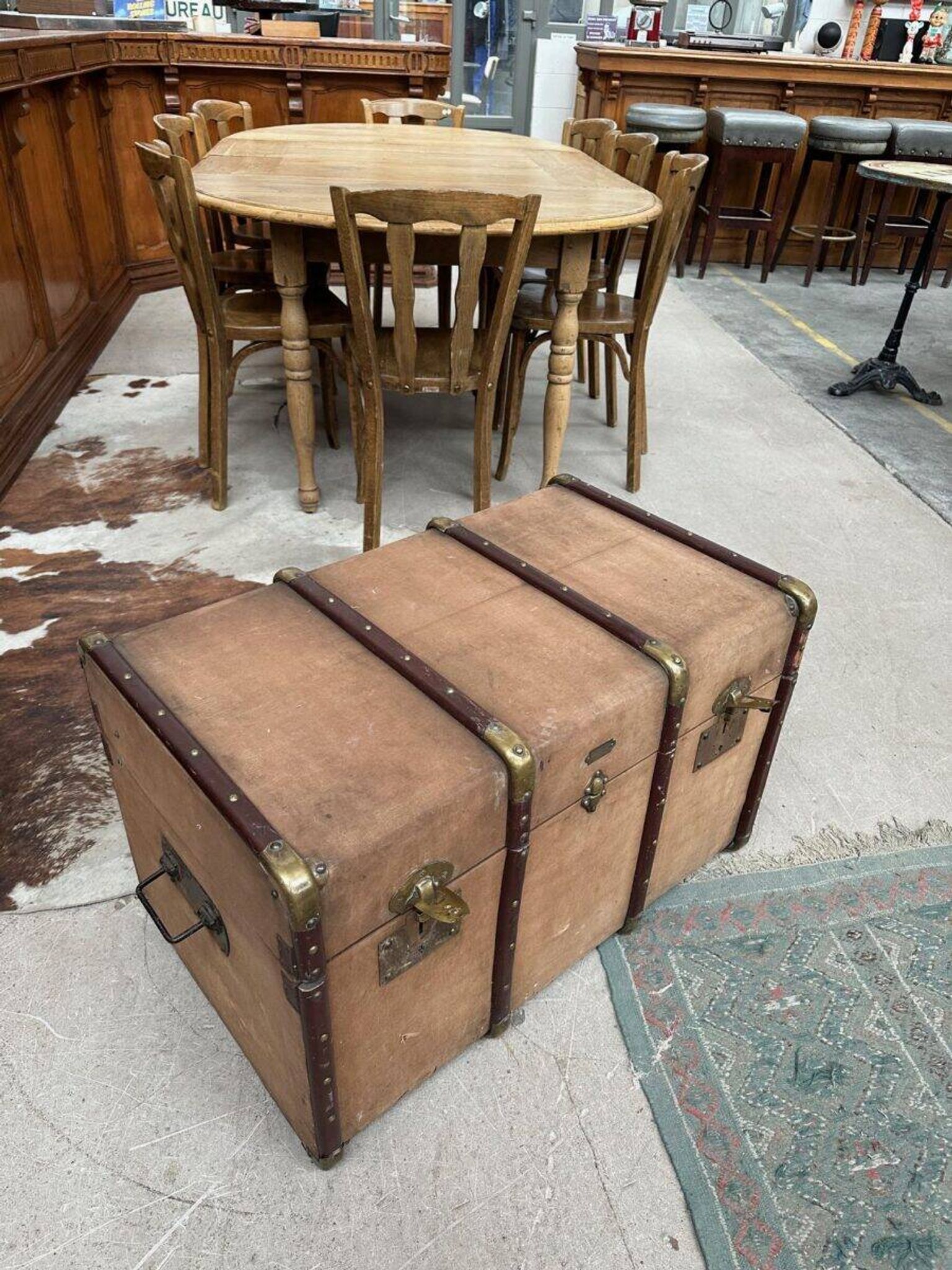 Ancienne malle de voyage « Soyez Père » Lille