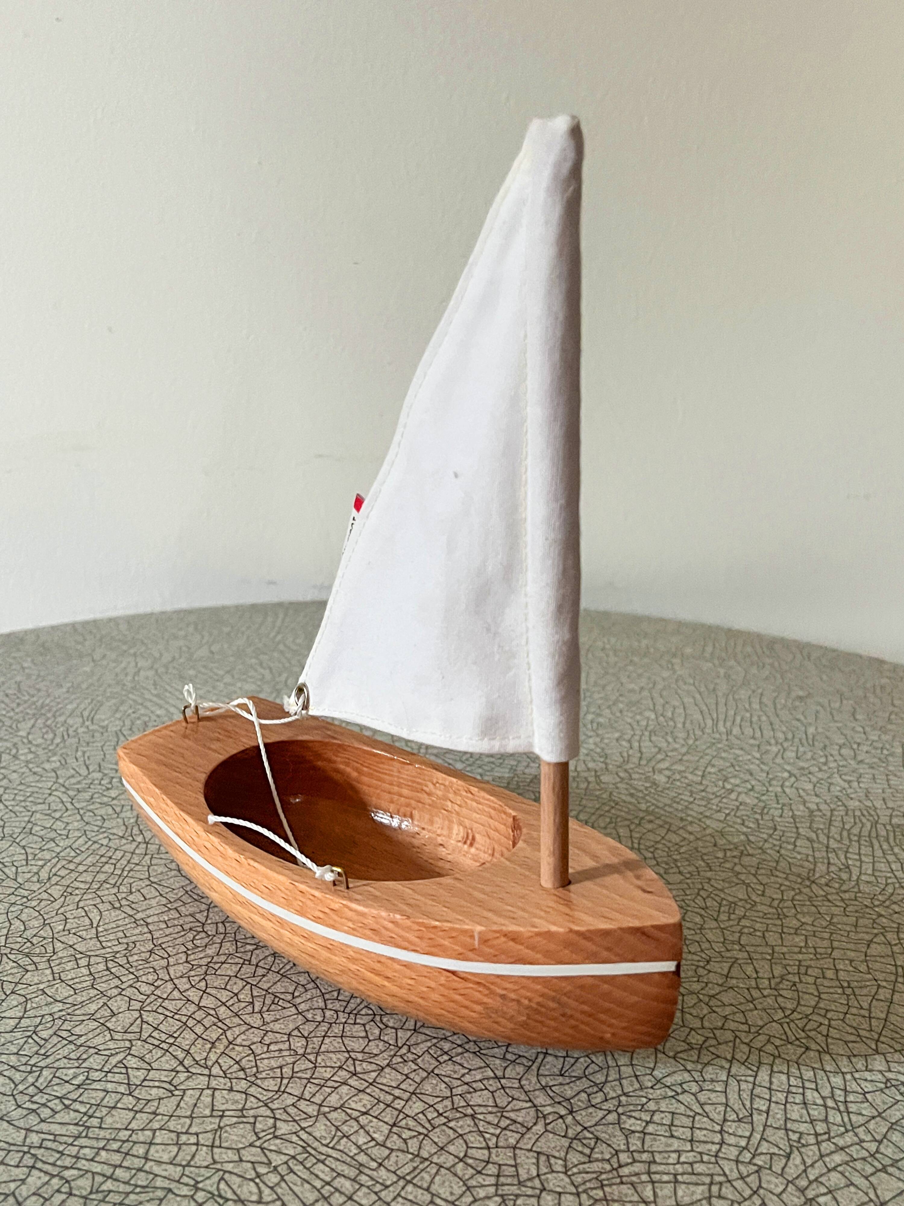 Tirot 200 basin sailboat, vintage toy.