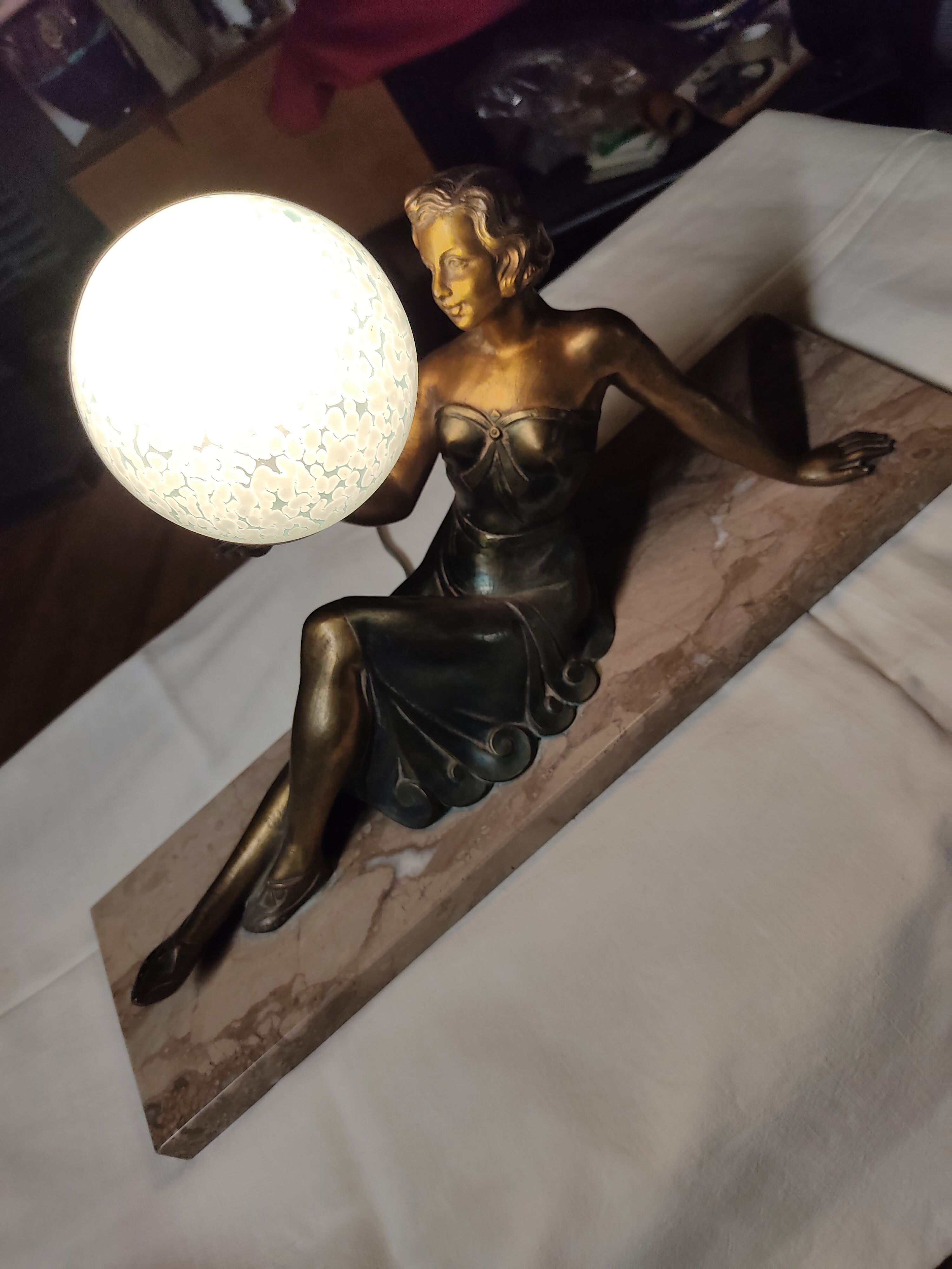 Women's lamp bronze and marble
