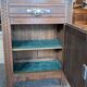 Buffet, confiturier breton