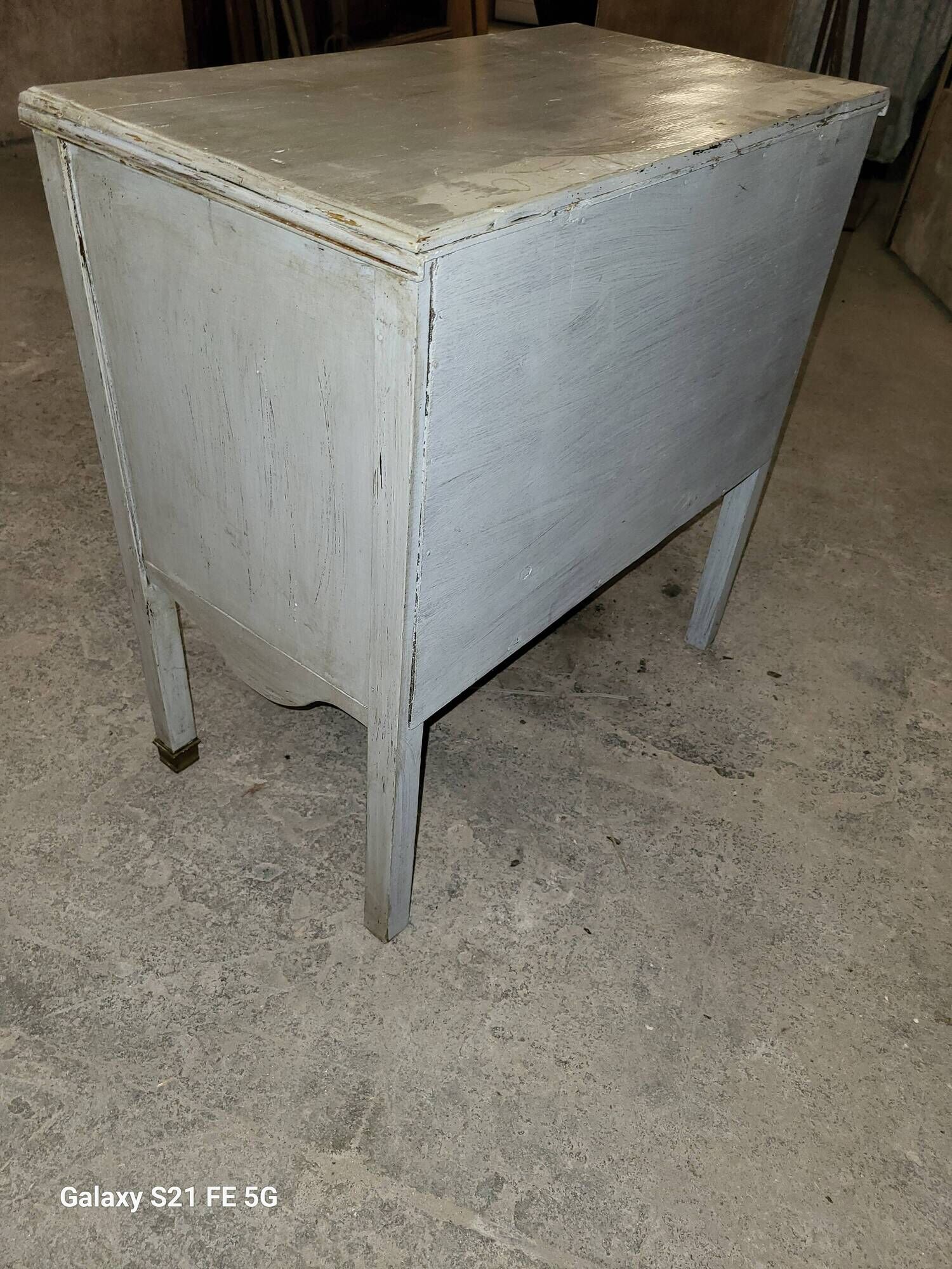Chest of drawers with 2 drawers