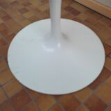 Vintage tulip chair by Eero Saarinen for Knoll