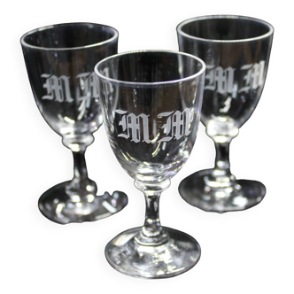 Set of 3 engraved crystal liqueur glasses on foot - monogram mm - 1920/1930 certified