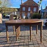 12-foot round oak table with 7 extensions / 20 people