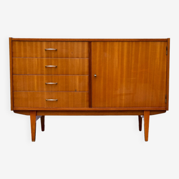 Violetta 1039 postmodernist chest of drawers, designed by original Lesniewski, preserved in excellent condition.