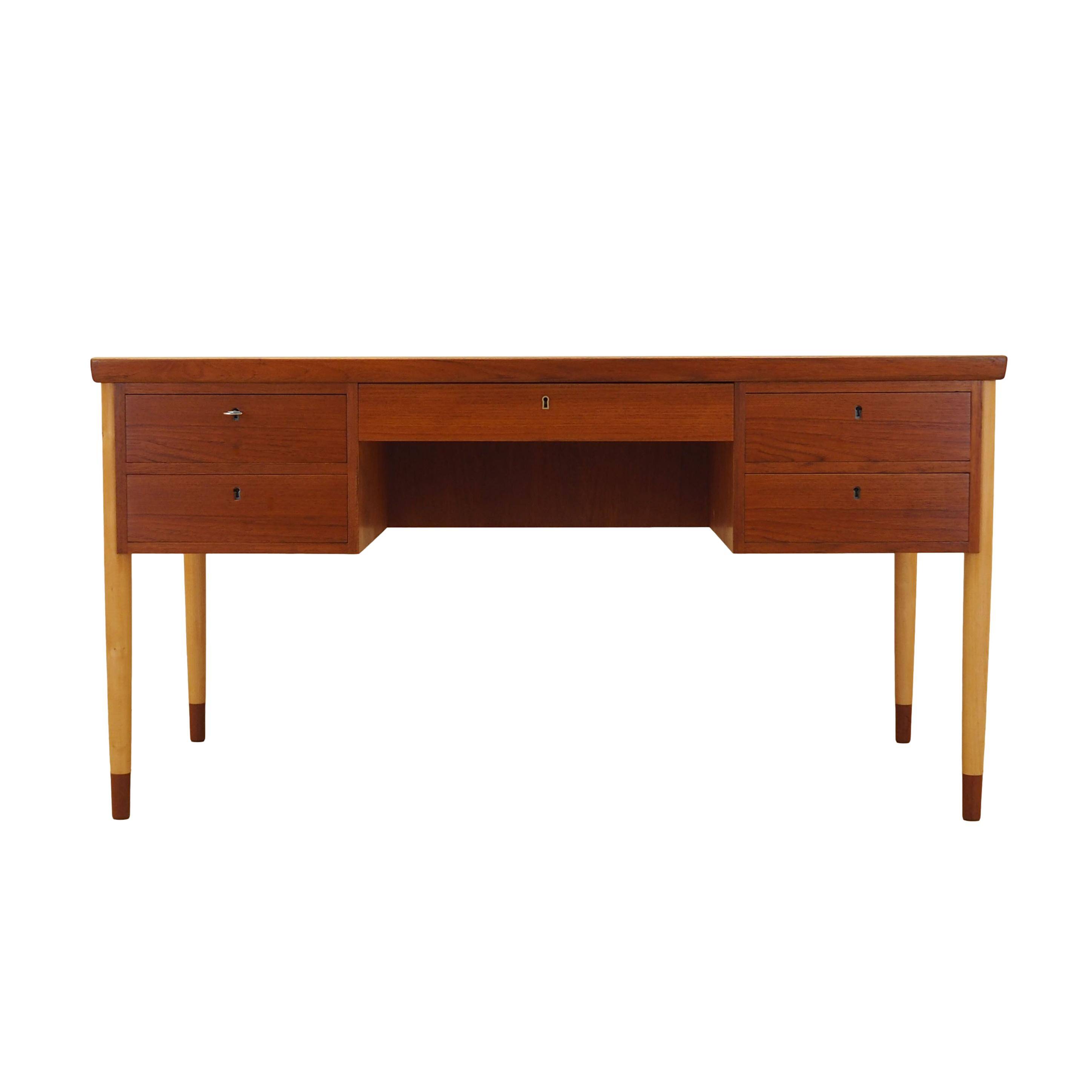 Teak desk, Danish design, 1970s, made in Denmark