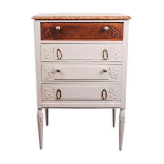 Dresser, 1930