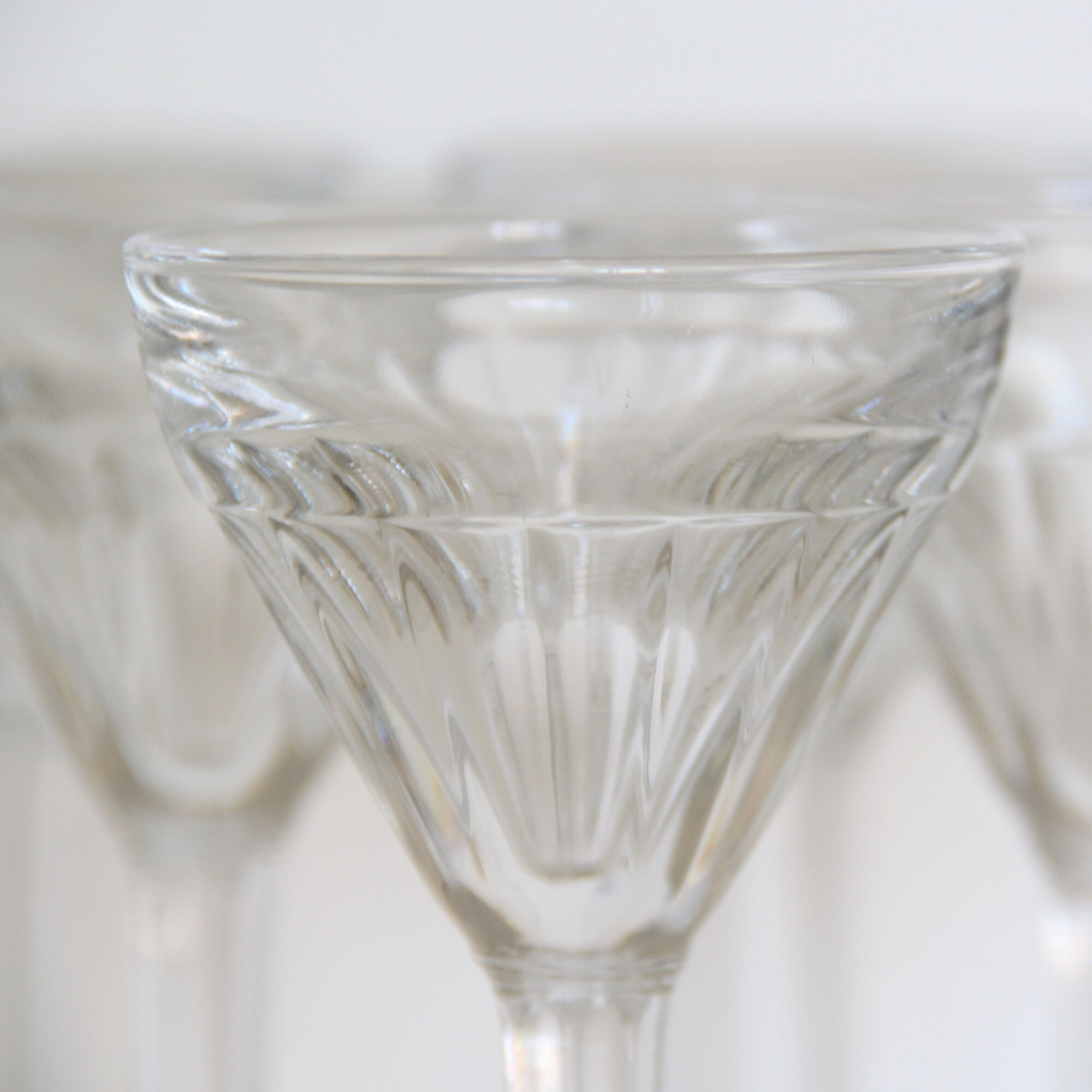 Set of 8 wine glasses bistrot old art of the table vintage