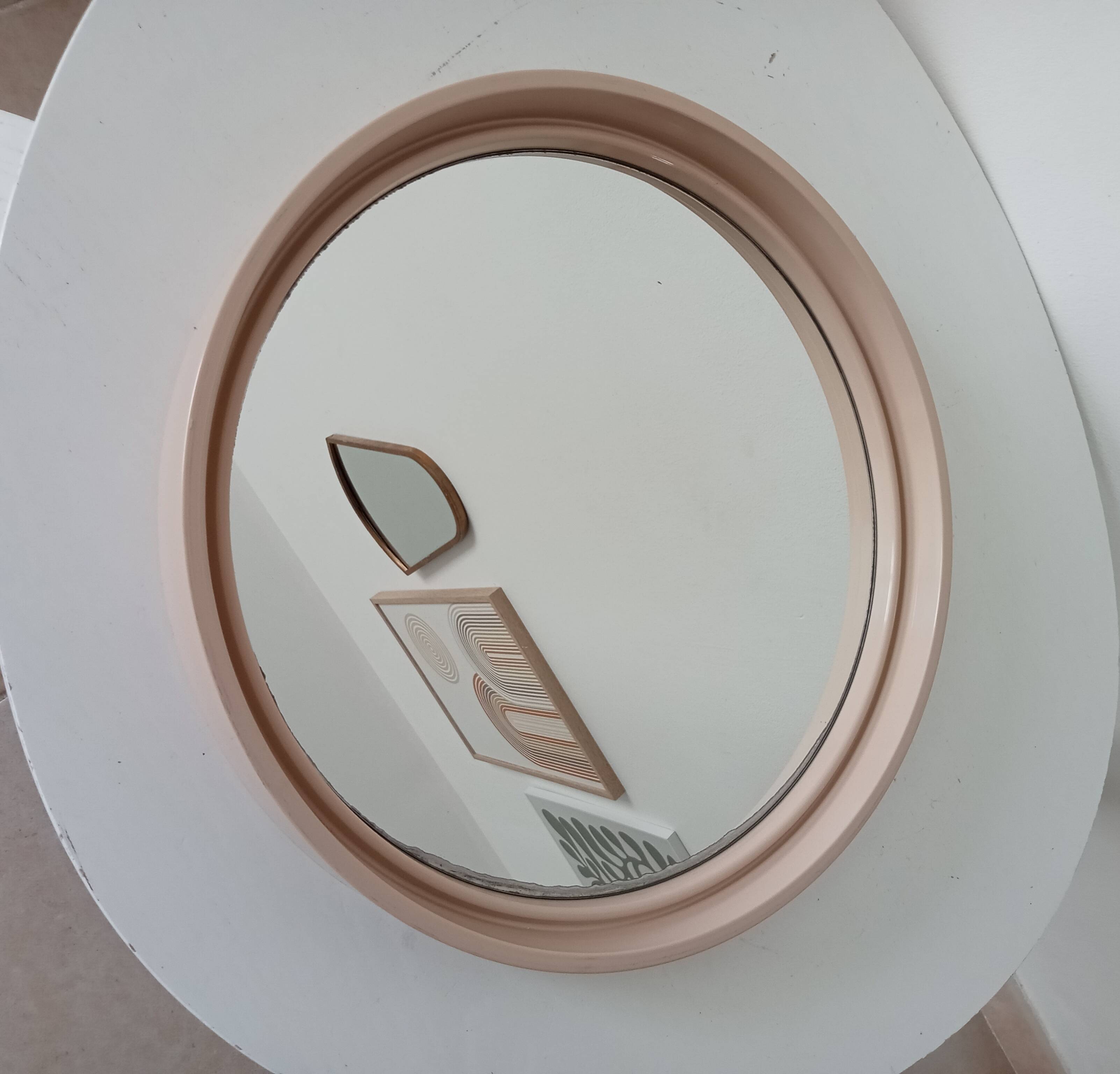 Vintage round mirror from the 60s/70s.