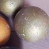 Lot de 5 anciennes boules en bois colorées