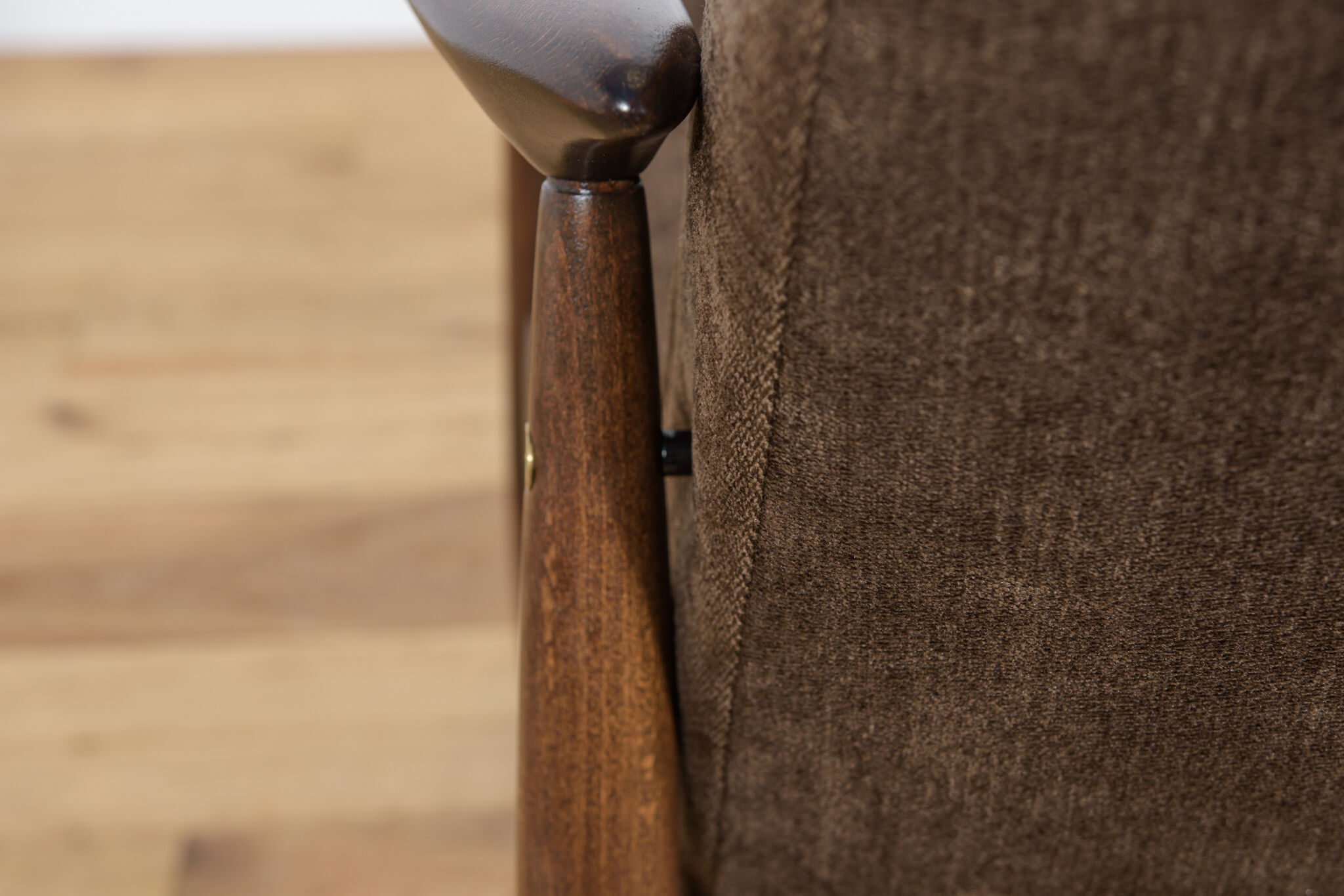 GFM-87 Armchair by Juliusz Kedziorek for Gościcińskie Furniture, 1960