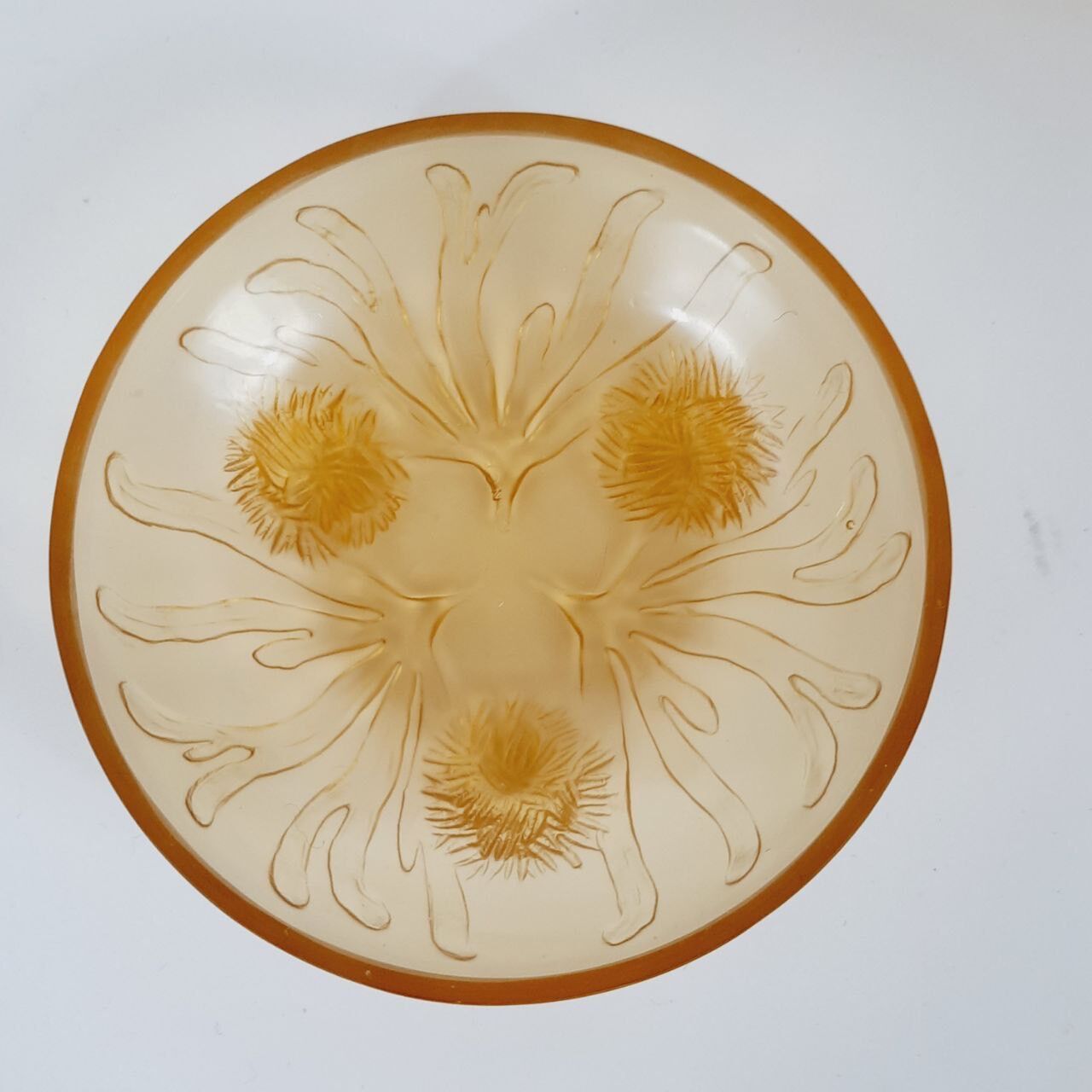 Centerpiece with 12 cups, opalescent glass, Sabino France 1930