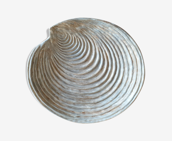 Plat signé GUILLOT