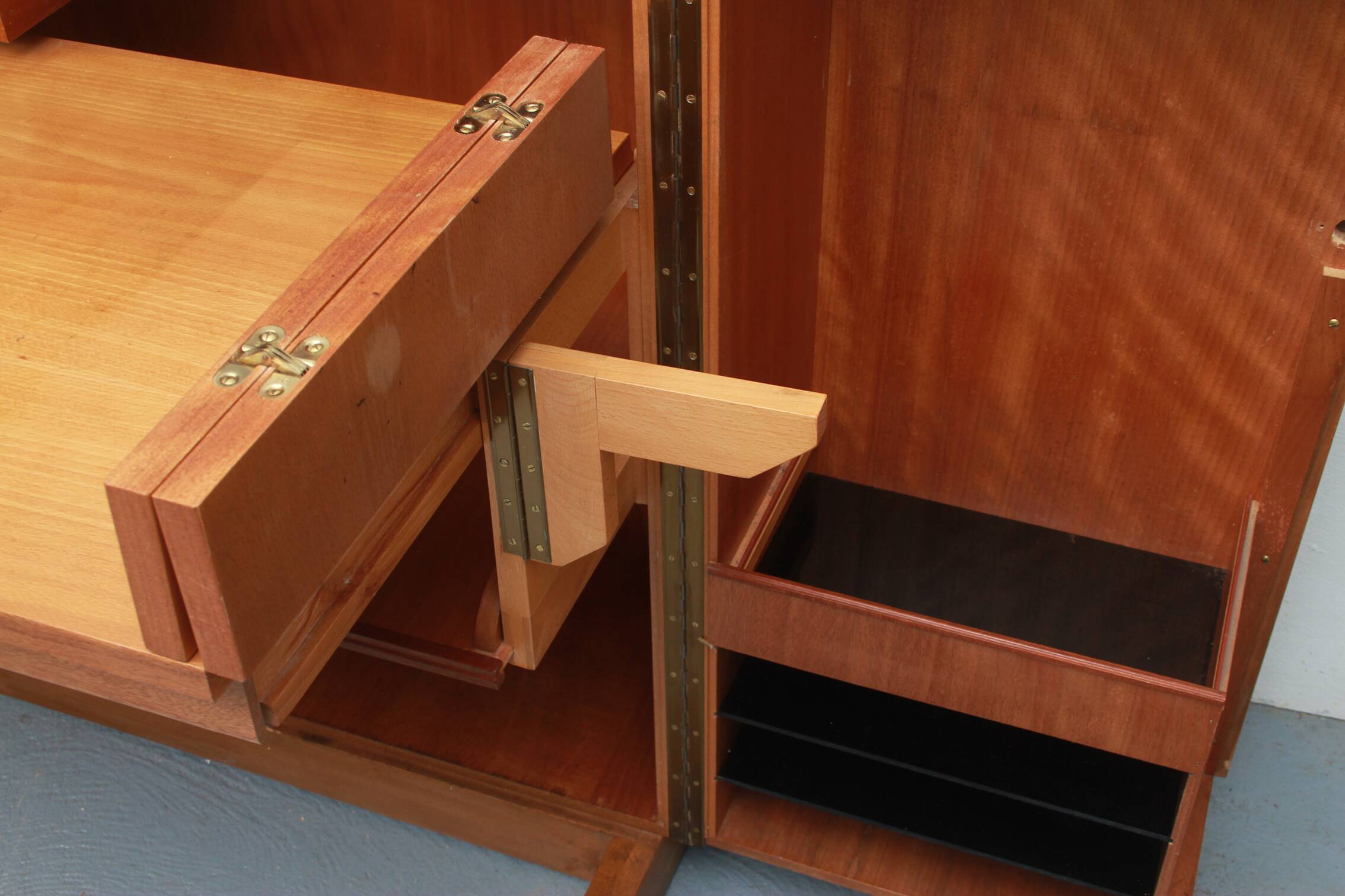 1950s cupboard with desk, Magic Box Mummenthaler