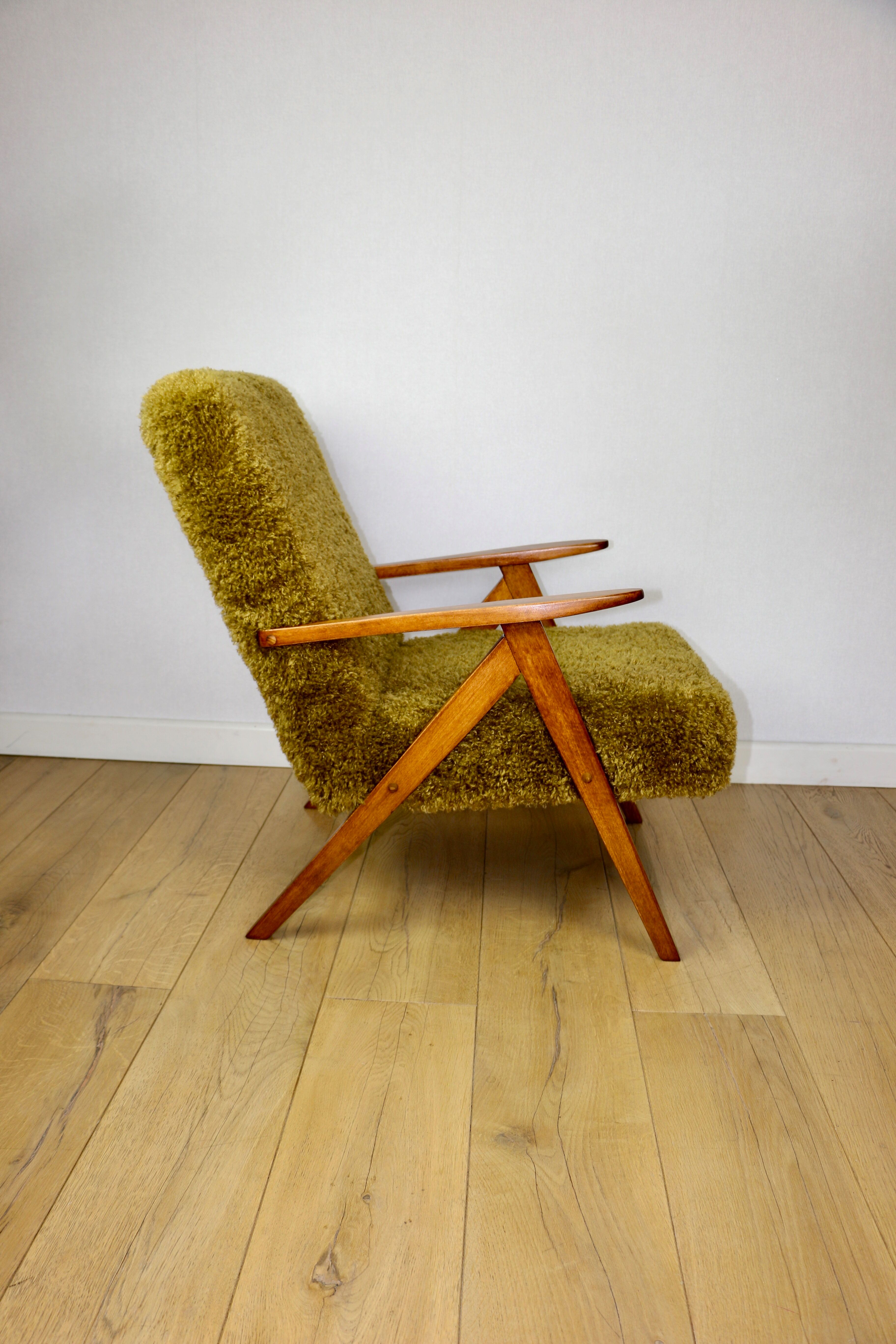 Vintage armchair B-310 VAR vintage khaki / olive long hair Rudy Lis