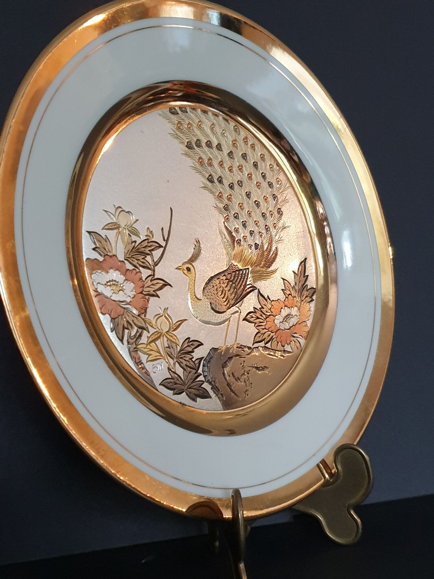 Chokin traditional Japanese art plate limited edition numbered (3472/7500) and signed.