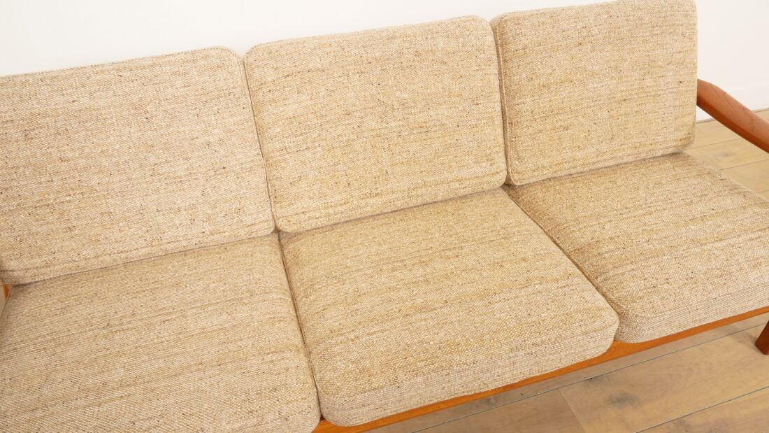 Vintage sofa | 3-seater | Daybed | Juul Kristensen | Cream