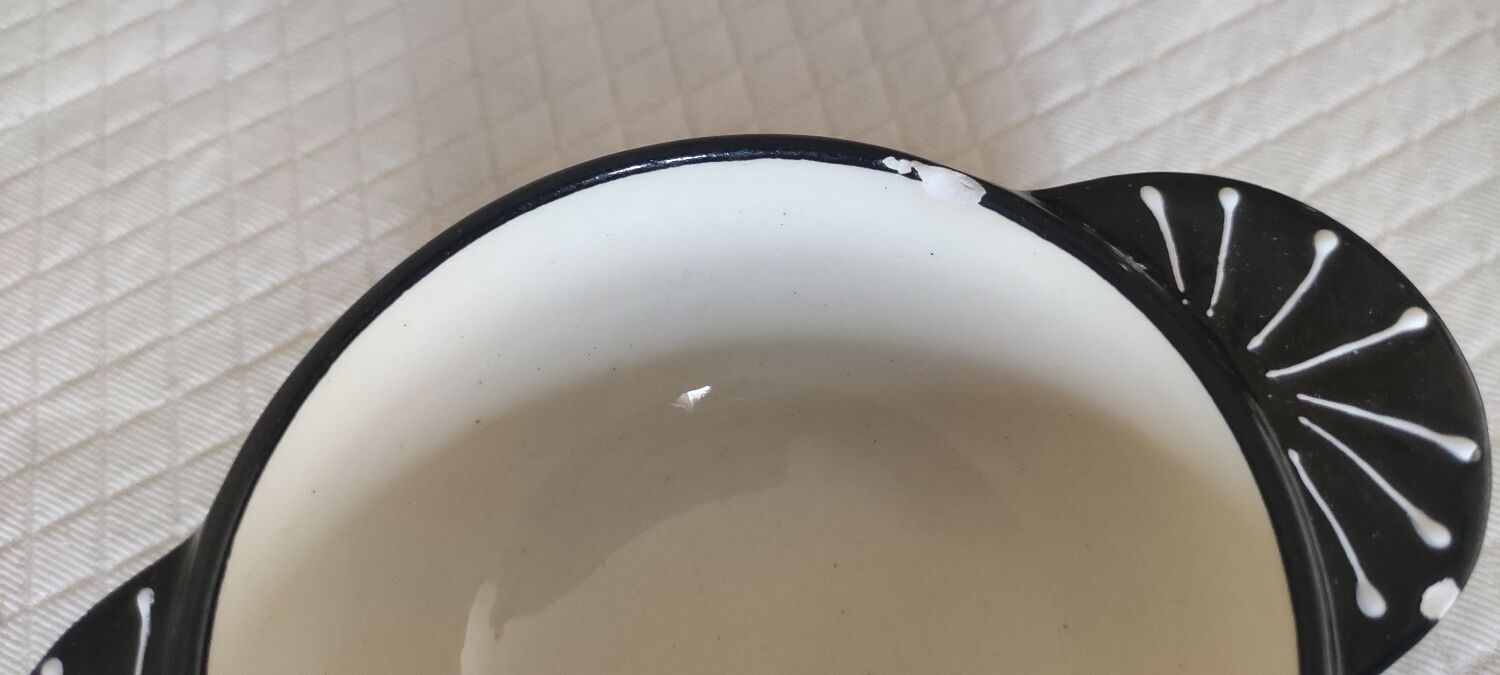 Breton bowl with ears signed HB Quimper